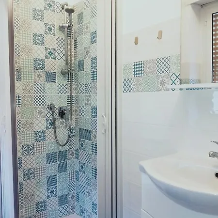 Isola Guest house
