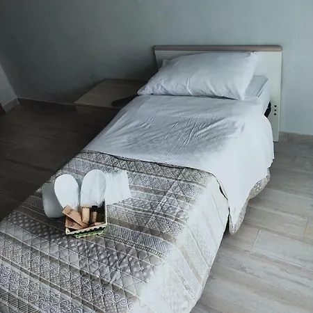 Isola Guest house 3*